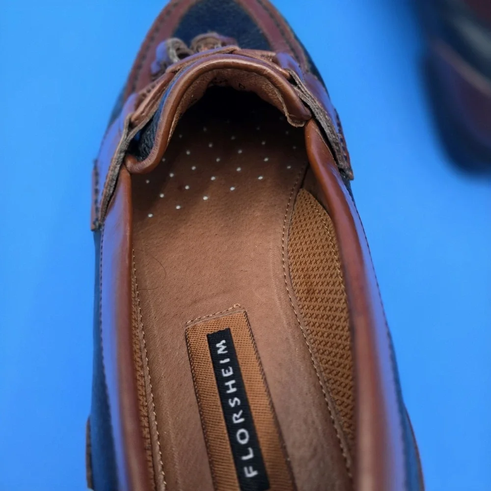 Florsheim Men Loafers Tassel Sz 10.D Leather Black Pebble-Grain Brown Trim Shoes